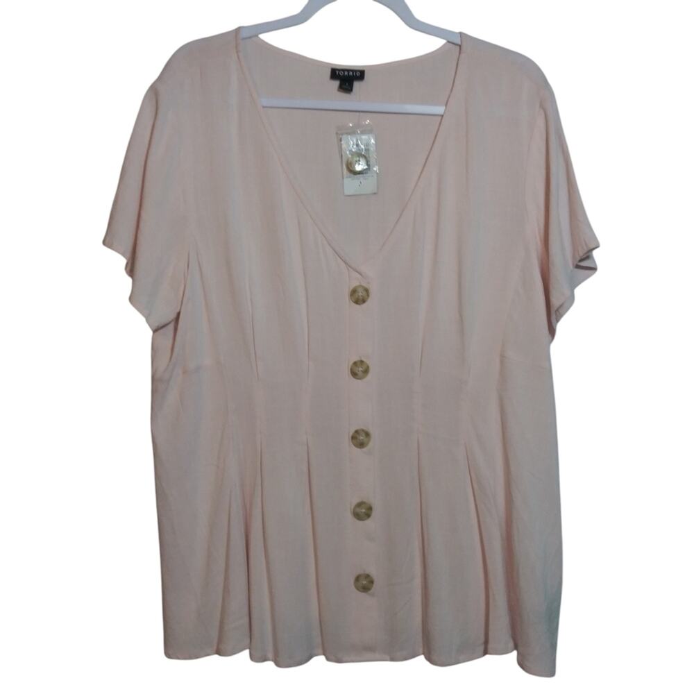 Torrid Peach Blush Short Sleeve Woven Fit and Flare Top Size 1X